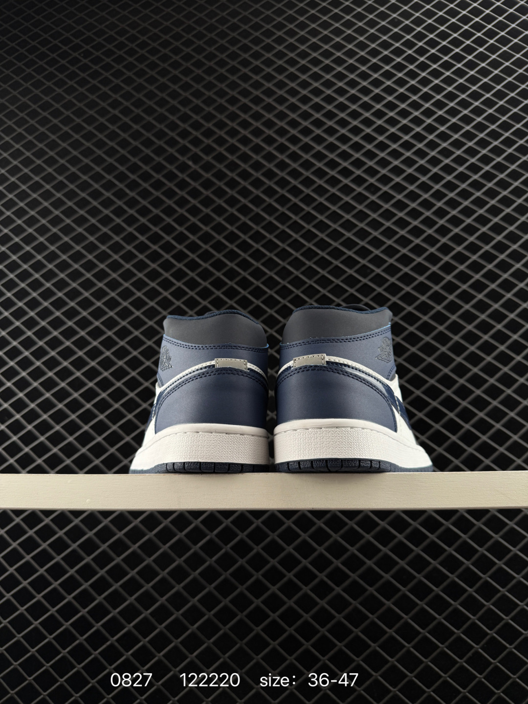 Air Jordan 1 Mid ”Grey Sail“